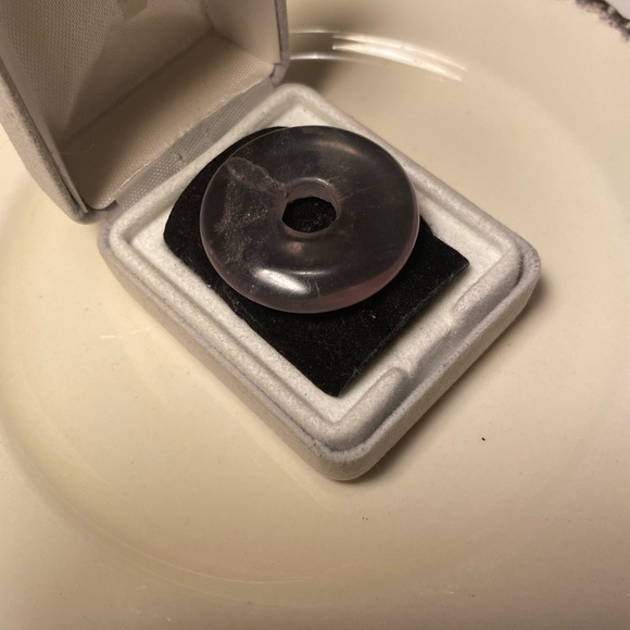 💛 Rainbow Beautiful transparent fluorite donut pendant. - Picture 4 of 6